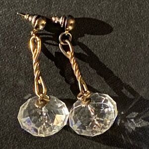 Vintage Earrings/Squatty Lucite Dangle/Twisted Goldtone